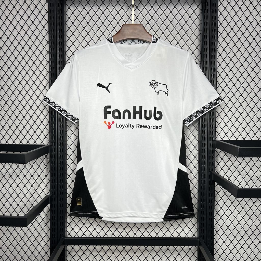 26 Derby County Casa