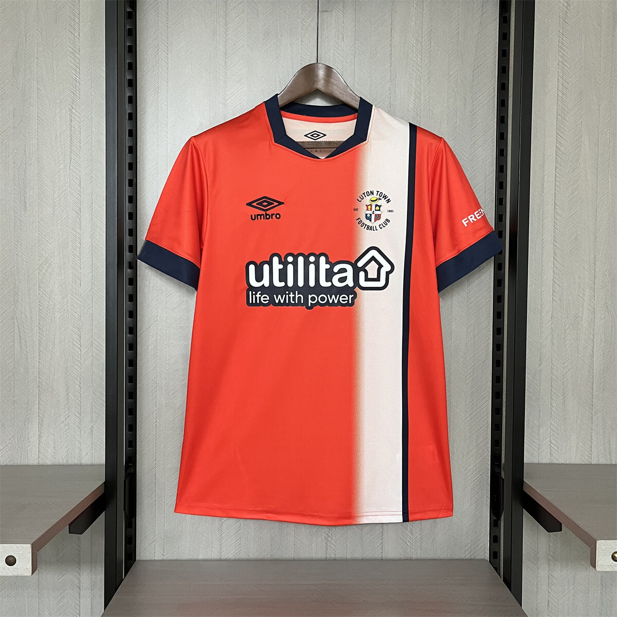 26 Luton Town Casa