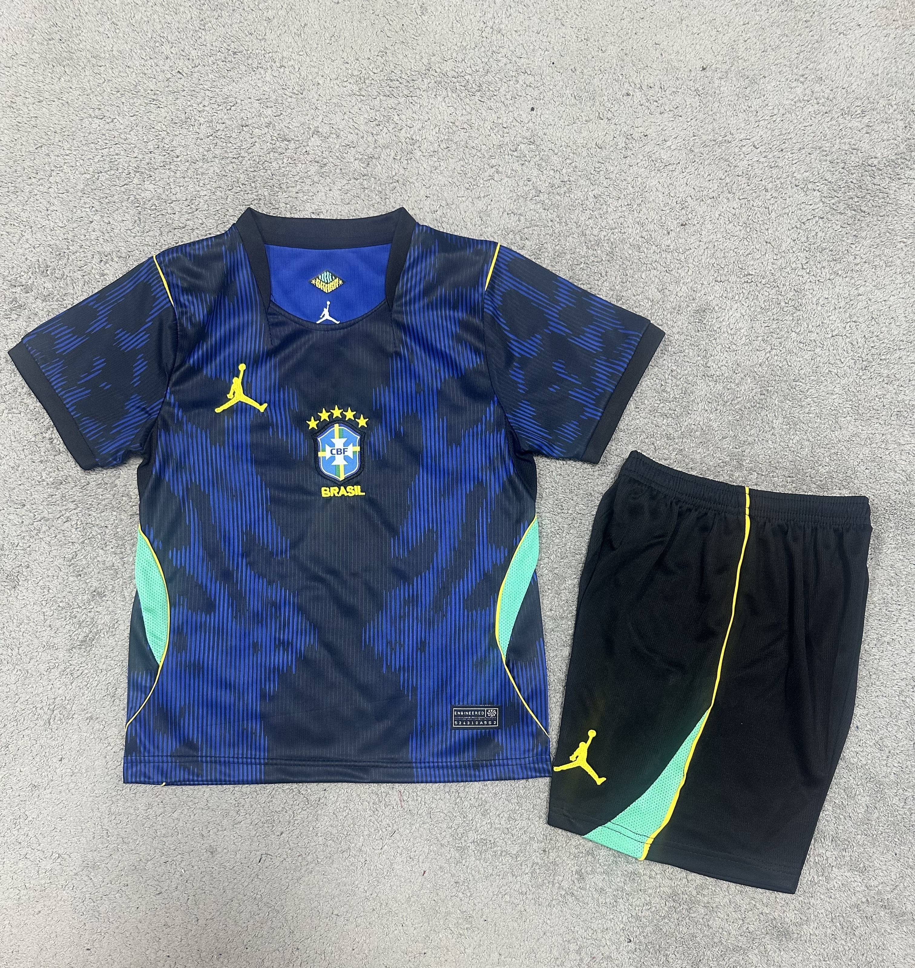 Brasil 26 Fora Kit Infantil